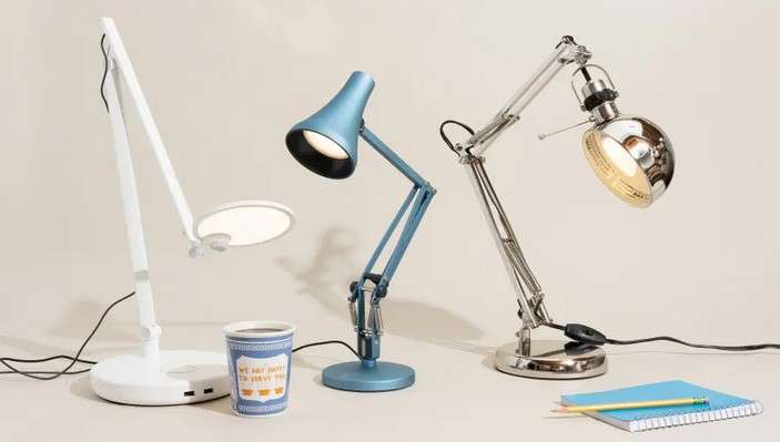 21 Office Desk Accessories Ideas to Make Your Workspace More Enjoyable 7 Desk Lamp