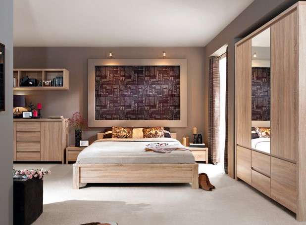 Sleek and Stylish Bedroom Furniture Set
