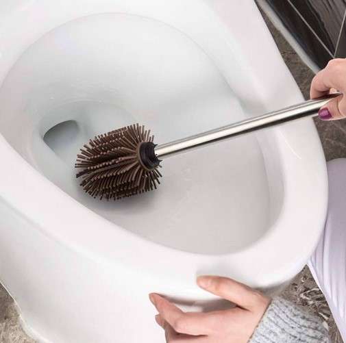 Expert Tips for Keeping Your Toilet Bowl Clean and Hygienic 3 Elevate Your Cleaning Arsenal with a Toilet Brush