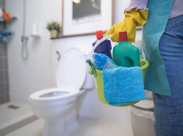 How to Prevent Rust and Limescale Stains from Forming on Toilet Seats