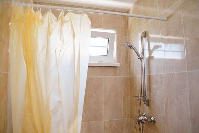 How to Clean a Shower Curtain