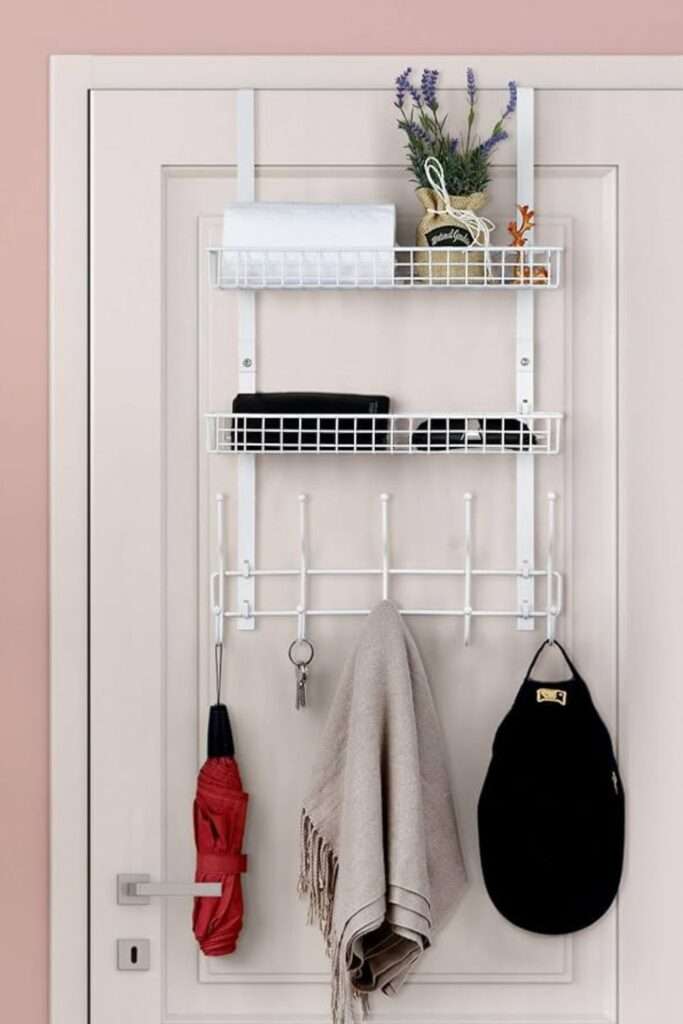 10 Genius Bathroom Organization Hacks You Need to Try Right Now! 8 Over the Door Hooks