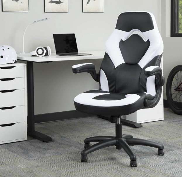 The Best Gaming Chairs for an Aesthetically Pleasing Setup 1 Racer-style chairs