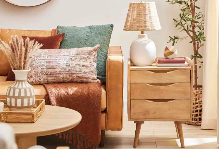 10 Modern Living Room Lighting Ideas for Every Style 6 Table Lamps
